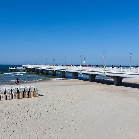 Апартаменты Family Premium Private Jacuzzi, Sauna & Sea View