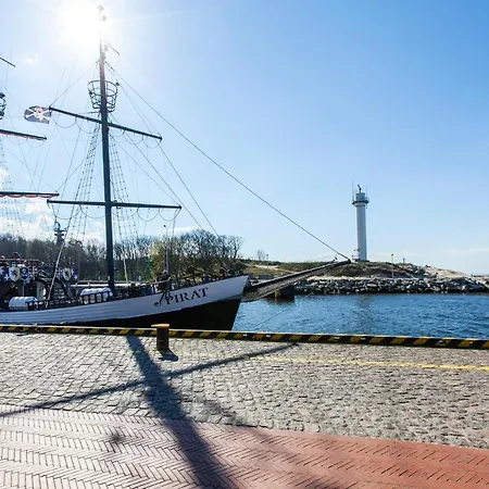 アパート Family Premium Private Jacuzzi, Sauna & Sea View