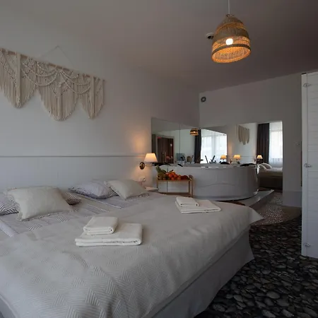 Beach Boho Private Spa Suite 75M - Jacuzzi, Sauna Ir & Sea View Lejlighed *