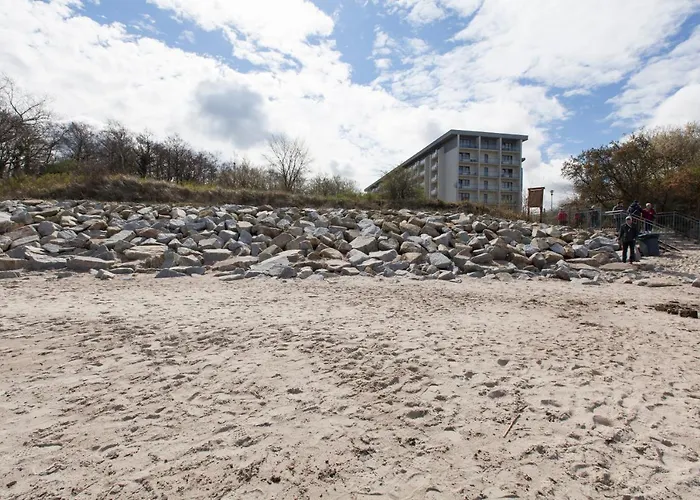 Family Premium Private Jacuzzi, Sauna & Sea View Apartament