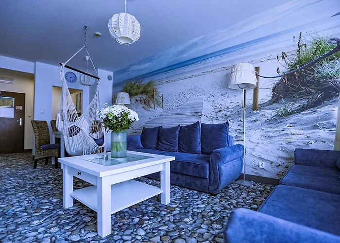 Family Premium Private Jacuzzi, Sauna & Sea View Apartament *