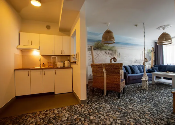 Family Premium Private Jacuzzi, Sauna & Sea View